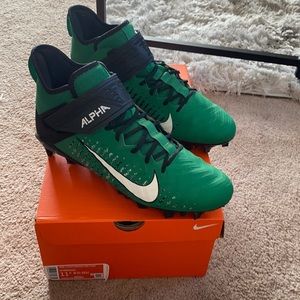 Men’s football cleats- size 11.5